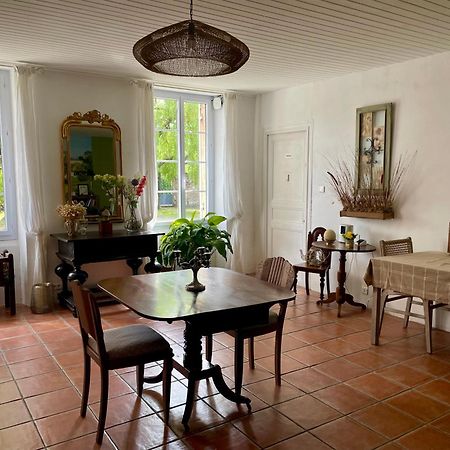 La Vigne D'Or Bed and Breakfast Teuillac Exteriör bild